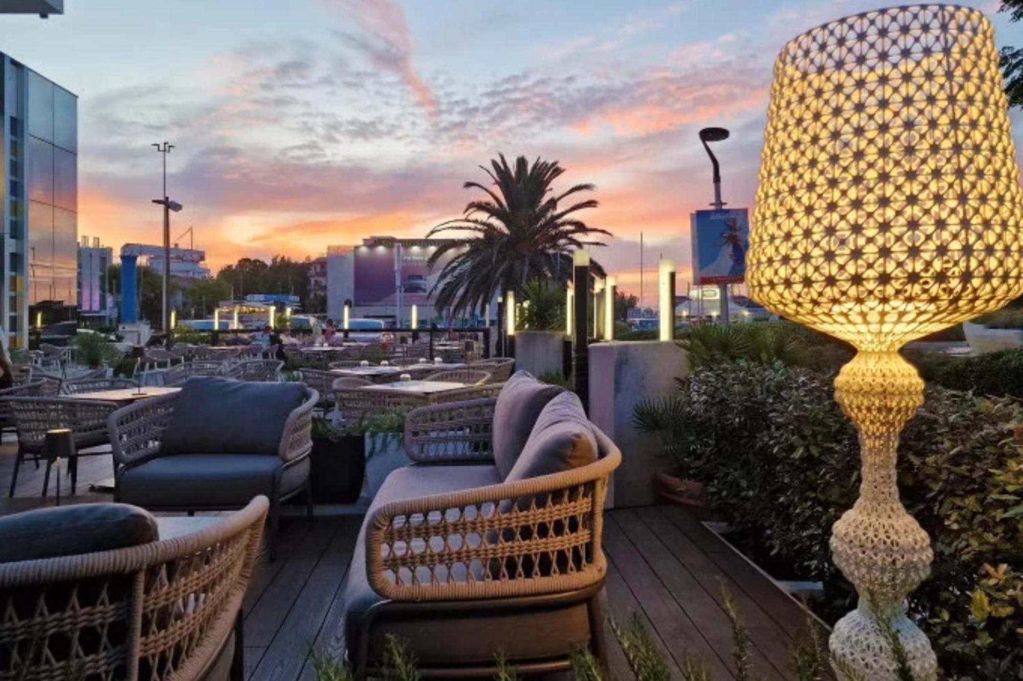 Hotel Nautico Riccione Exterior foto