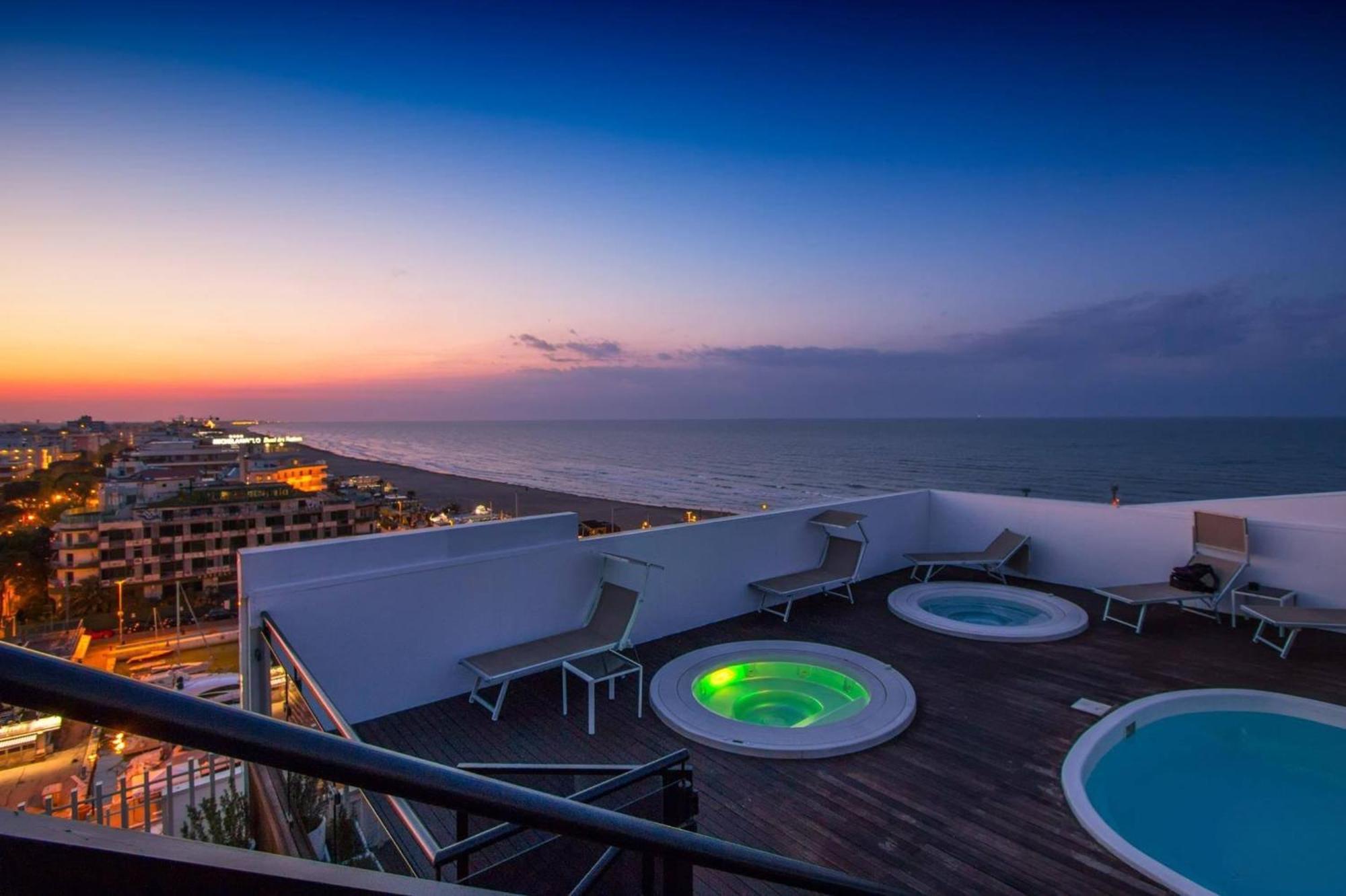 Hotel Nautico Riccione Exterior foto